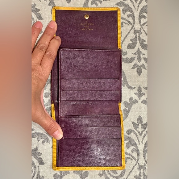 Louis Vuitton Yellow Epi Wallet - Picture 9 of 9